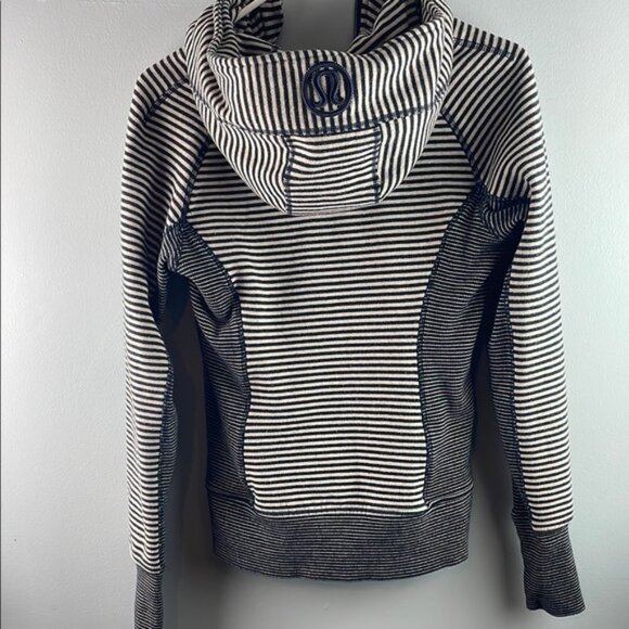 Lululemon Striped Zip-Up Hoodie Size 6 - Picture 6 of 8